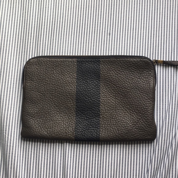 Madewell Handbags - Madewell Leather Clutch